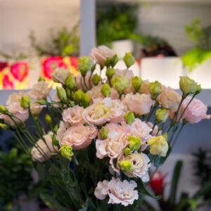 Alternative view of Ανθοδέσμη με Λυσίανθους